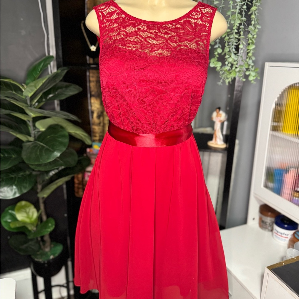Elegant Red Lace Dress